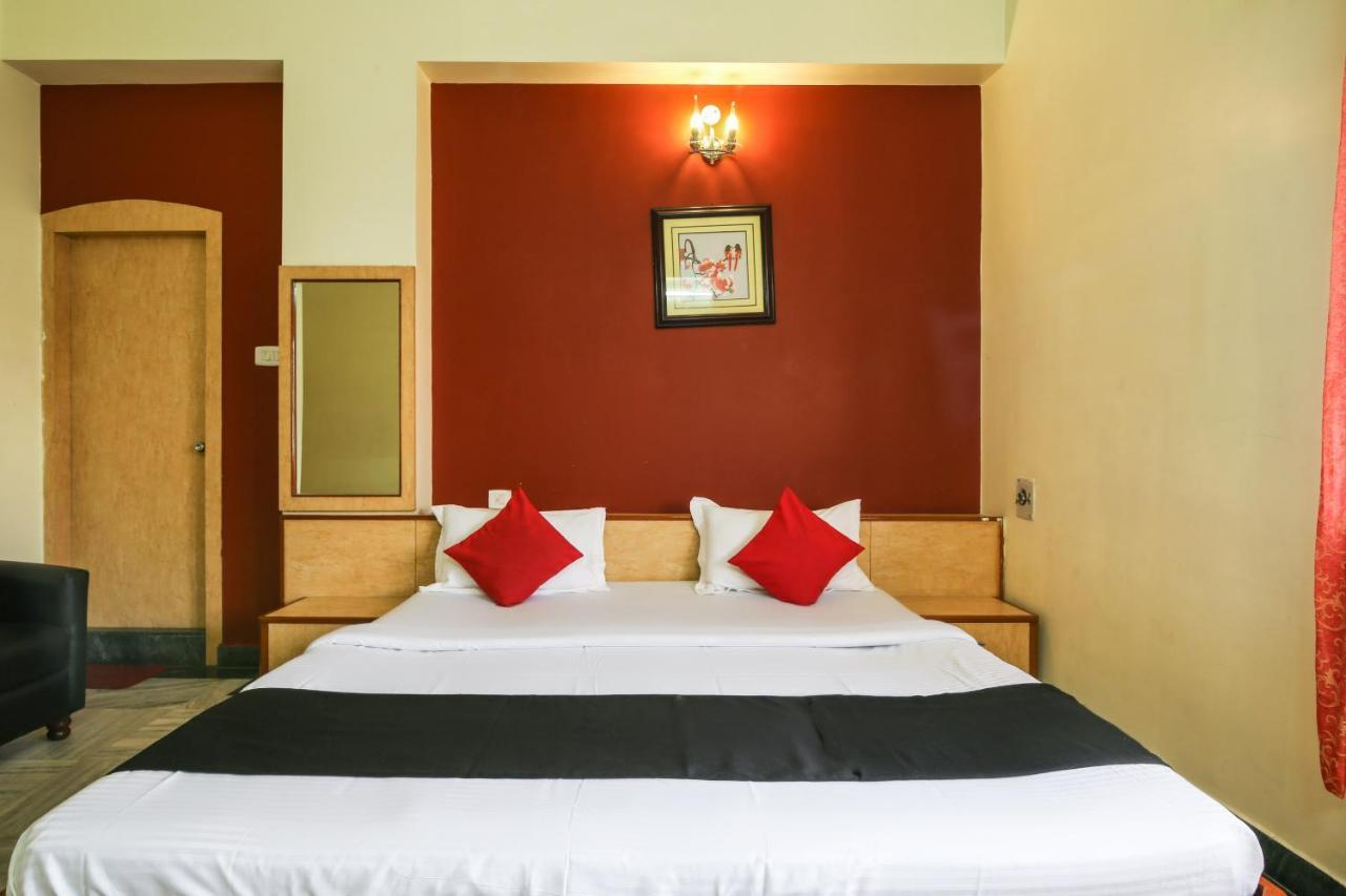 Capital O 65036 Hotel Siddhi Vinayak Дханбад Екстер'єр фото